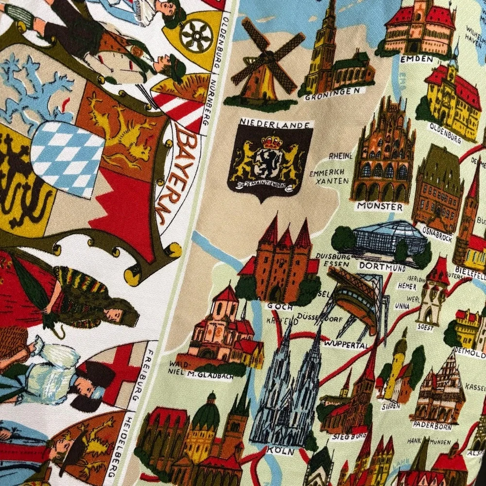 German Vintage Linen tablecloth EUC October fest dining tablecloth 60x46”